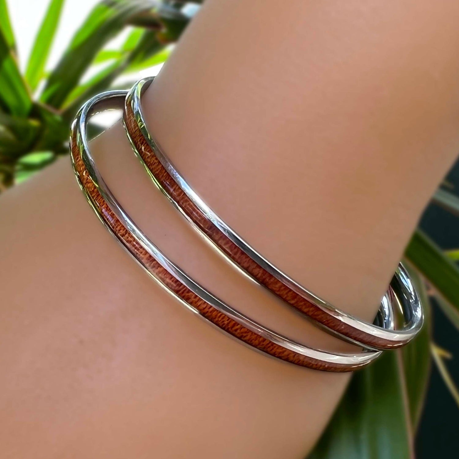 Stainless Steel and Alloy Silver-Tone Open End Twisted Cable Bangle Bracelet  - Walmart.com